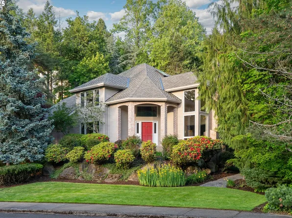 9030 SW Lancelot Ln, Portland, OR 97219