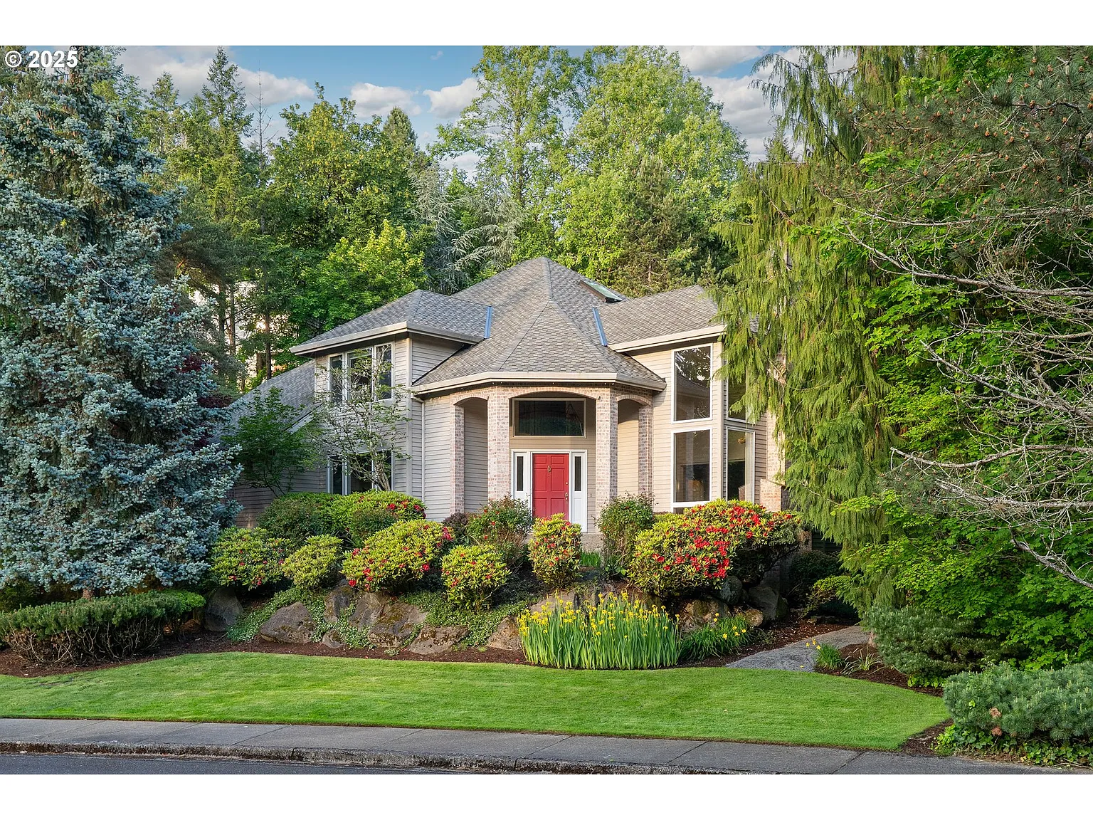 9030 SW Lancelot Ln photo 1