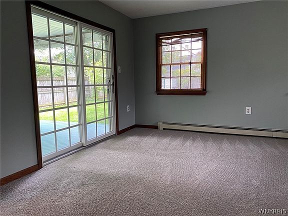 5th image of 285 Bernhardt Dr