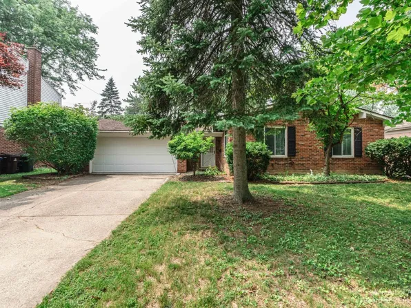 2850 Renfrew St, Ann Arbor, MI 48105