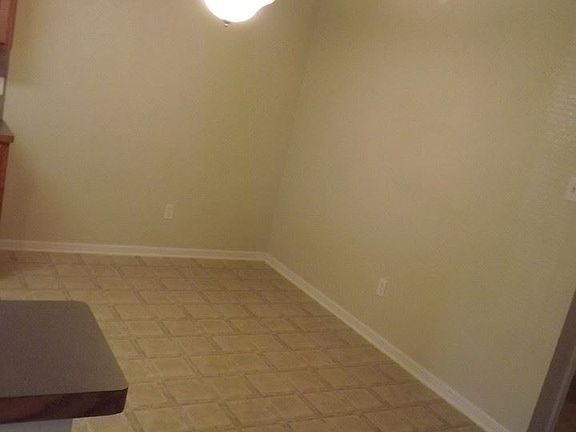 5th image of 208 Janelle Dr #Ab