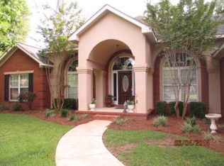 211 Westbrook Rd, Dothan, AL 36303