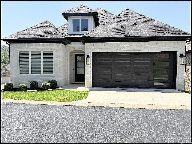 1st image of 73 Tournay Cir