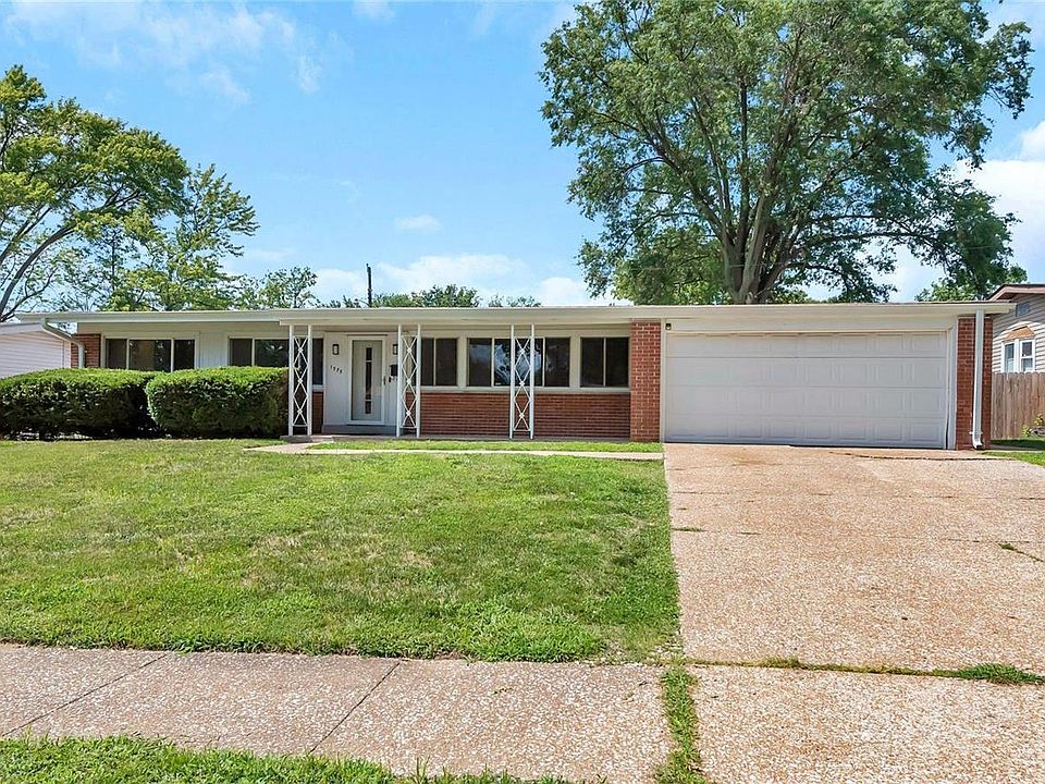 1575 Gallop Ln, Florissant, MO 63033 | Zillow