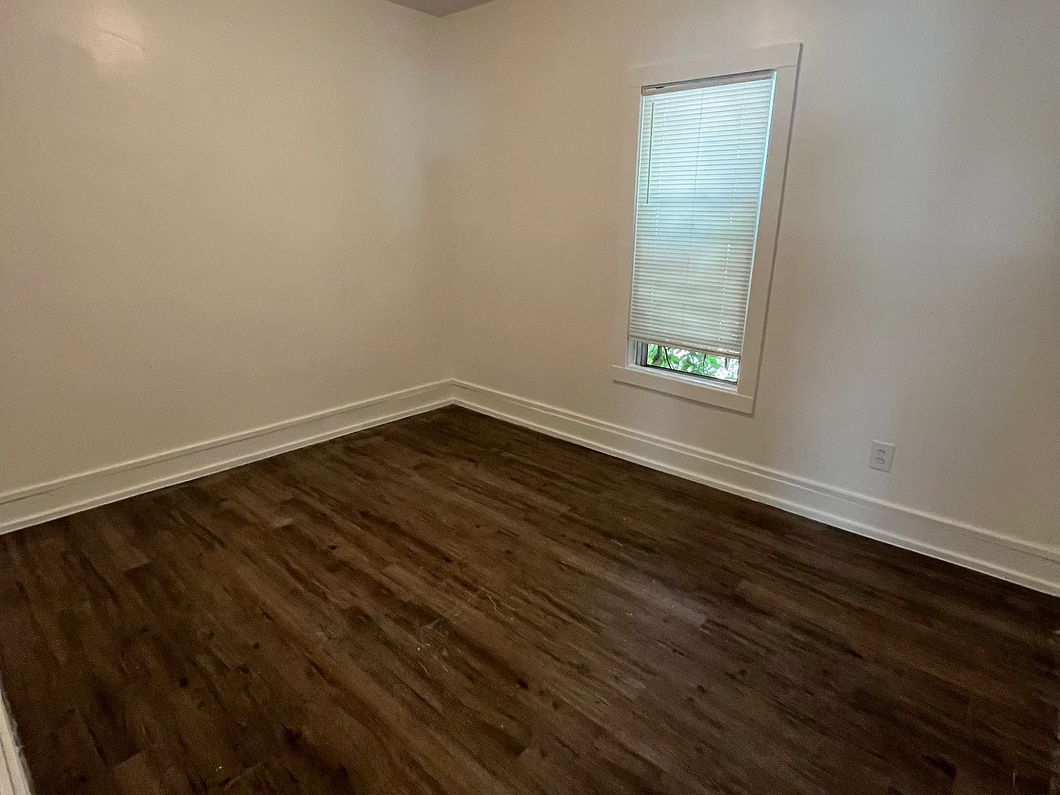 2 bed, 1100 sqft, $1,000 — Photo 4