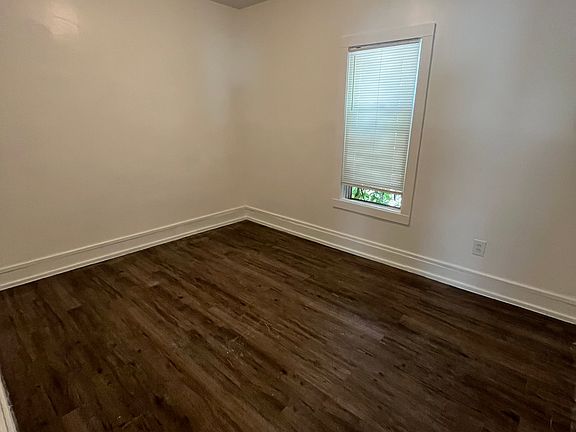 4th image of 2829 E 116th St Unit 2