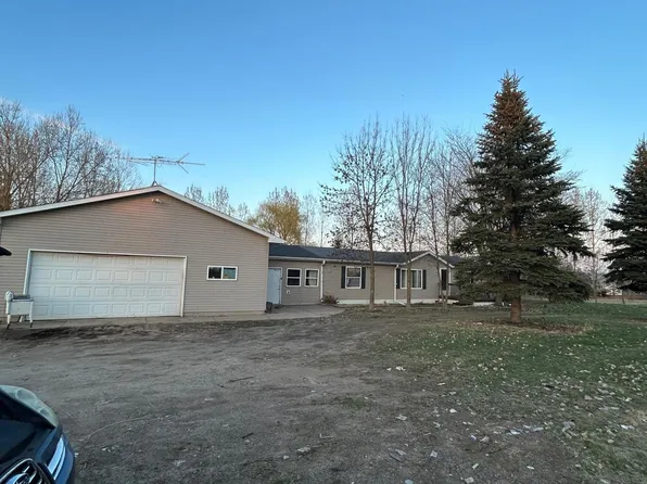 12183 120th St, Milaca, MN 56353