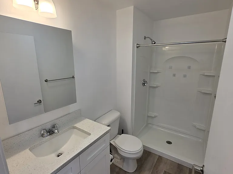 415 Olo St 1stflr 1b/1b Renovated Churchparish! Petsok Laundry! Prkg! — Photo 7