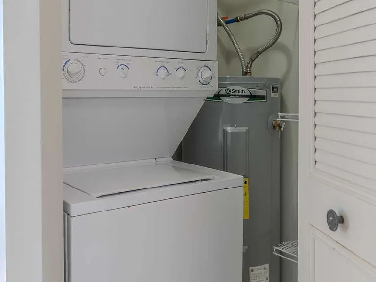 7020 N Highway 1 #102 — Photo 12
