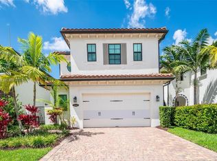 11843 SW 13th Ct, Pembroke Pines, FL 33025