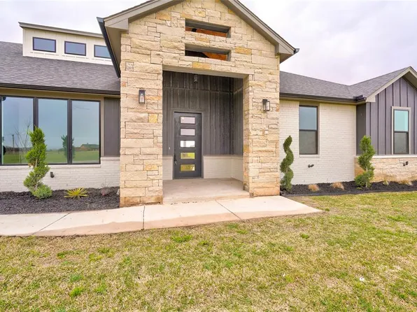 7330 Hawk Cir, Piedmont, OK 73078