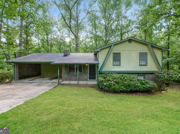 45 Hyde Cir, Newnan, GA 30263