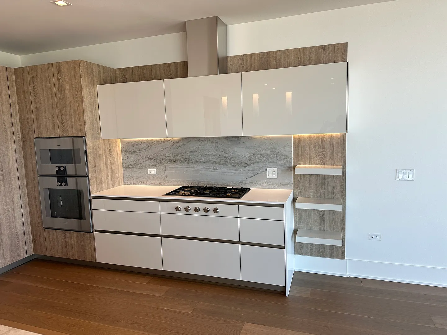 2 bed, 1719 sqft, $11,900 — Photo 3