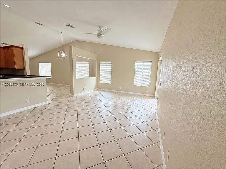 1530 Canary Island Dr — Photo 9