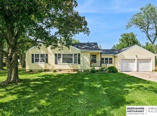 7624 Meredith Ave, Omaha, NE 68134