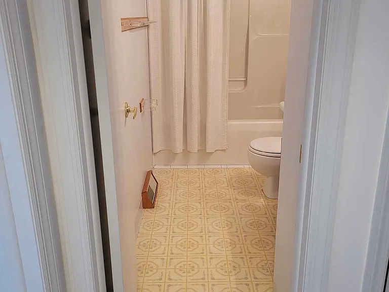 118 Hopewell Dr — Photo 19