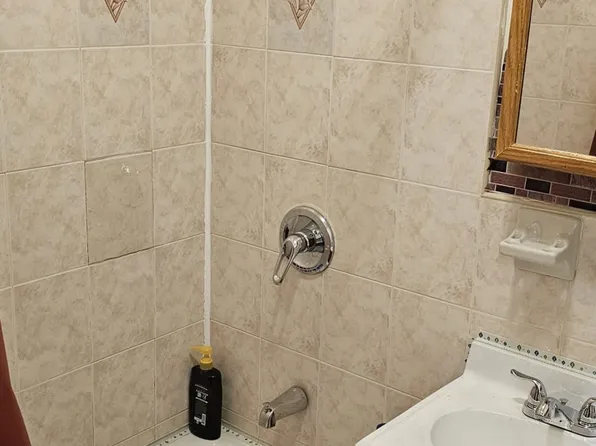 359 Monroe Street image 11 of 21