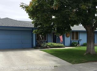 8309 W Falls Pl, Kennewick, WA 99336