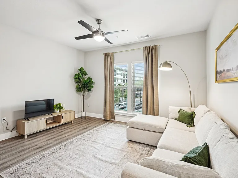 Sopra Luxury Living — Photo 46