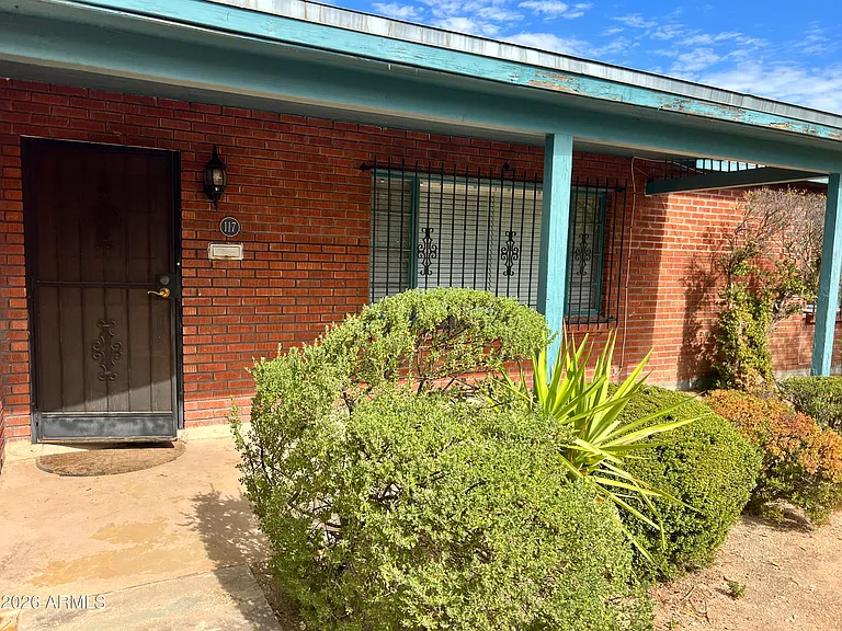117 N Sawtelle Ave — Photo 1