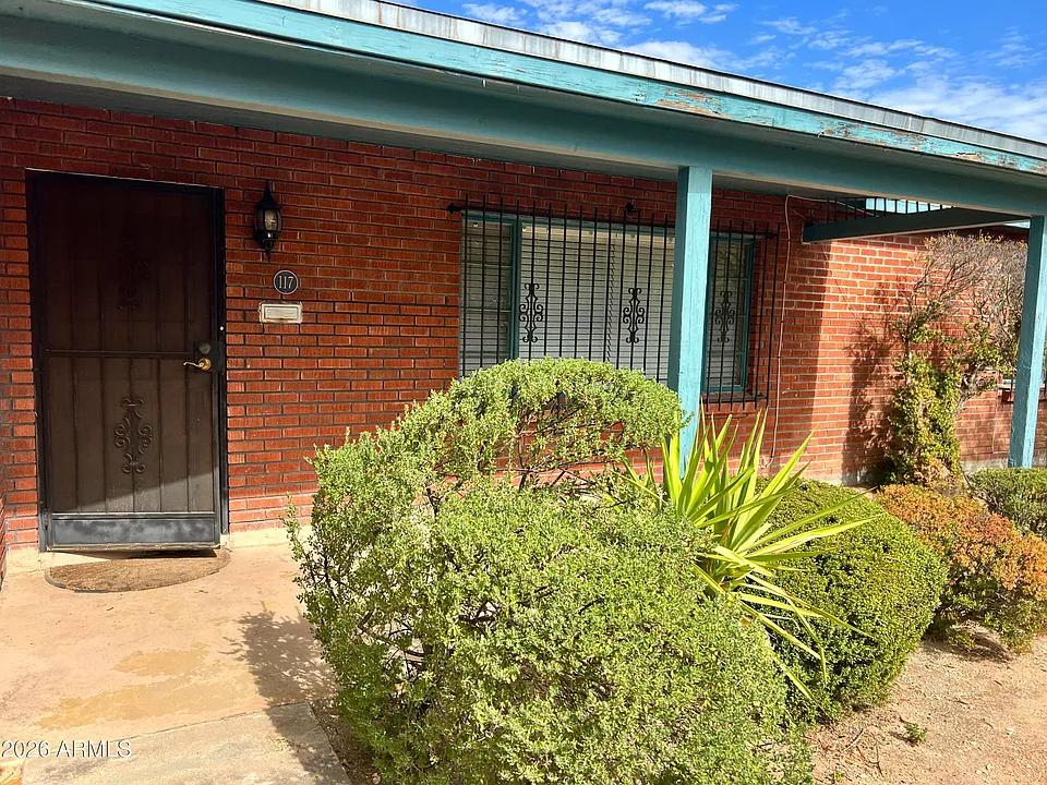 117 N Sawtelle Ave