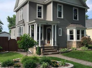 1323 Adams St, La Crosse, WI 54601