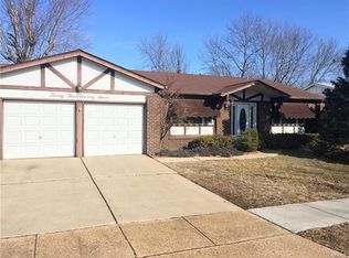 2377 Crestline Dr, Saint Louis, MO