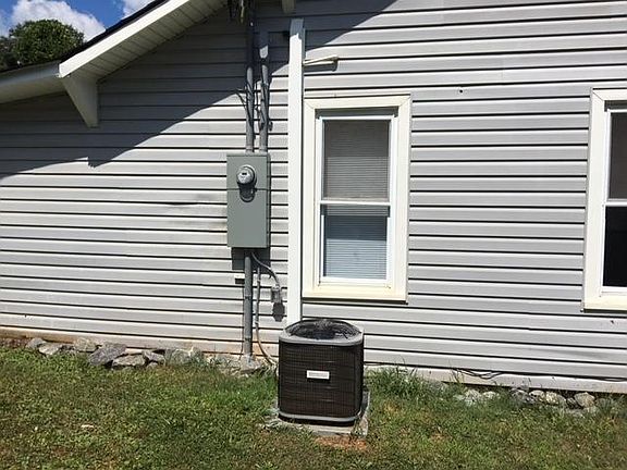 3rd image of 166 Florida Ave