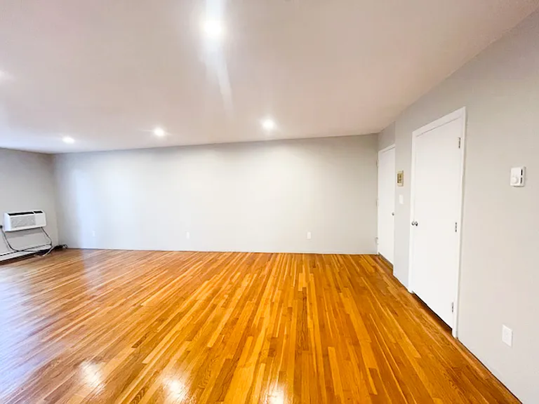 105 Alstead St #12 — Photo 16