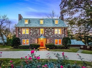 47 Ledyard Rd, West Hartford, CT 06117