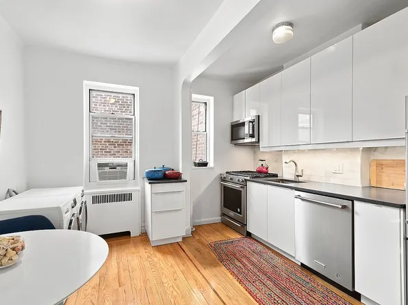 100 Bennett Ave APT 6B, New York, NY 10033
