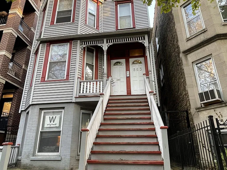 863 W Roscoe St #2 — Photo 1