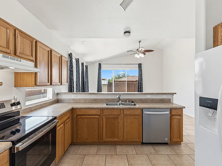 14779 W Bloomfield Rd — Photo 6
