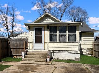 359 Spring St, Struthers, OH 44471