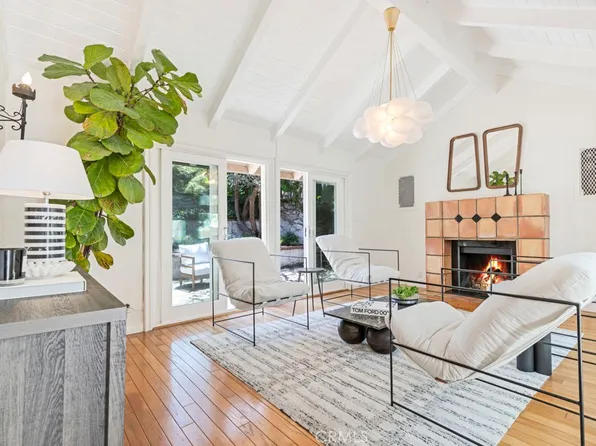 517 Poppy Ave, Corona Del Mar, CA 92625