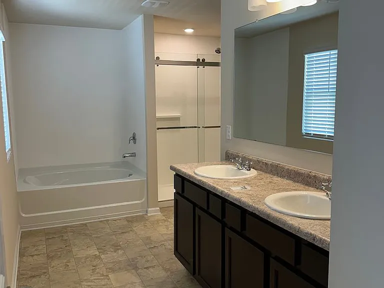 3130 Heritage Glen Dr — Photo 11