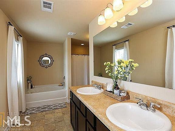 1st image of 3247 Heatherwood Dr