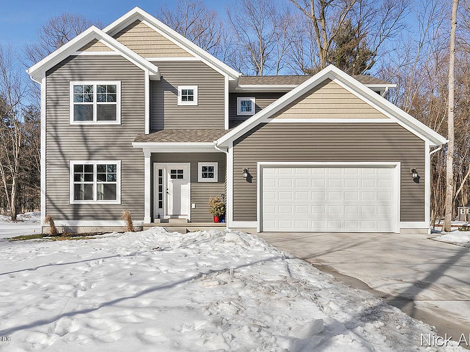 1st image of 1935 Briar Ct NE