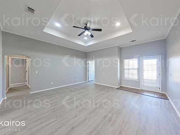 3rd image of 3502 Bismarck Ave