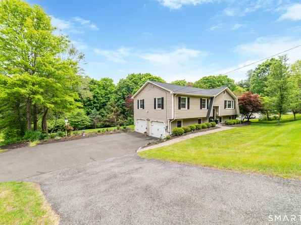 924 Roxbury Road, Southbury, CT 06488