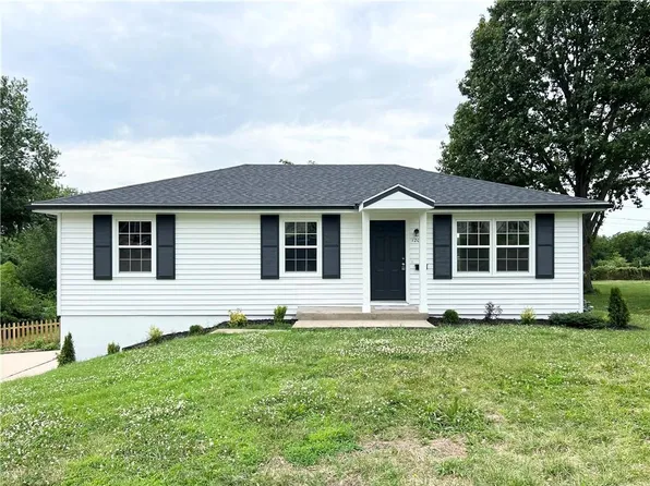 1208 N Atherton Rd, Independence, MO 64056