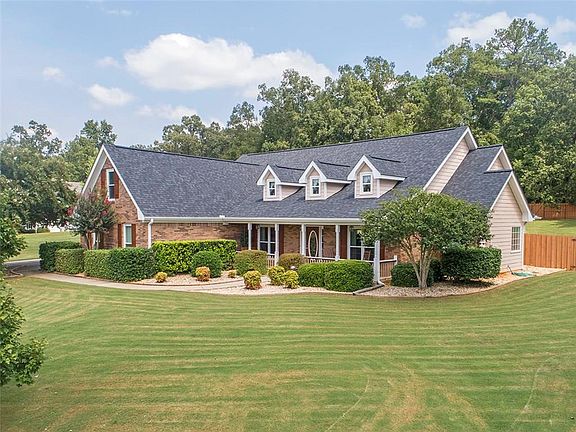 2nd image of 2112 Post Oak Ct