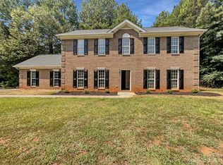 4040 Waters Edge Ln, Lancaster, SC 29720