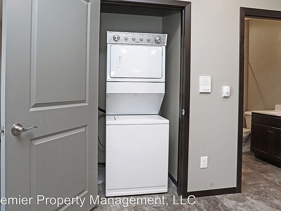 4th image of 3200 Old Stone Way NE APT 101