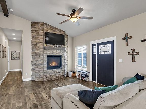 3rd image of 882 S Indian Bend Dr