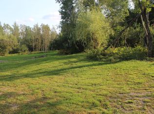 M4l7 Retreat Rd, Island Falls, ME 04747