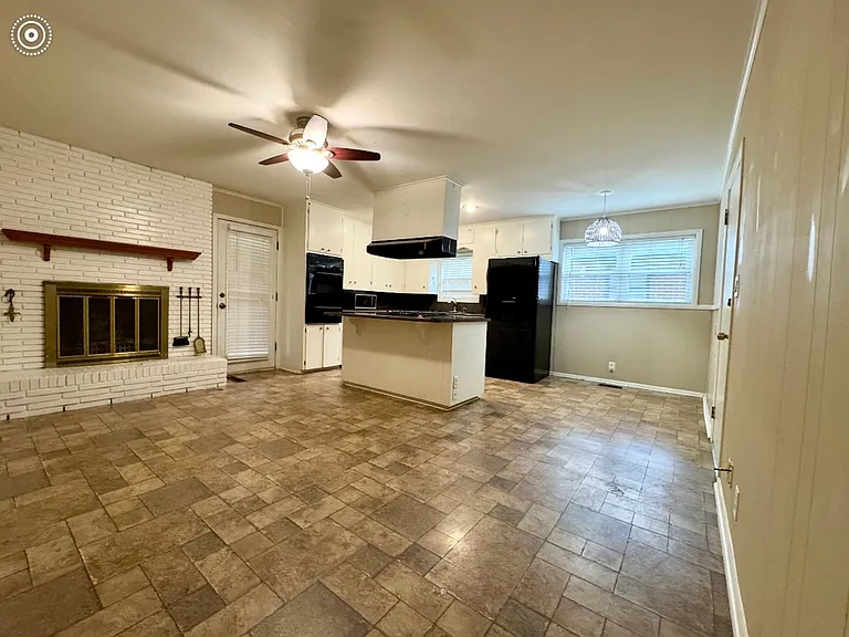 4638 S Quincy Pl — Photo 2