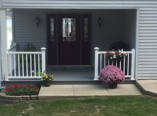 6085 S 970 E, Wolcottville, IN 46795