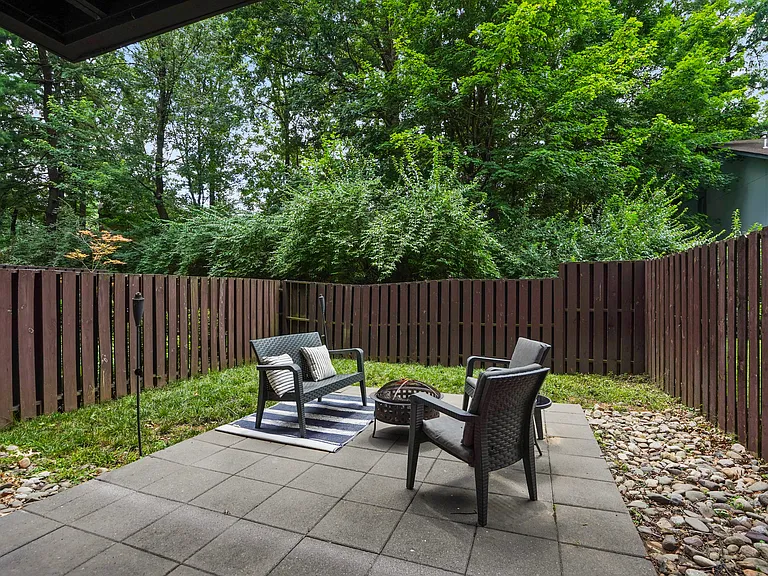 12131 Captiva Ct — Photo 17