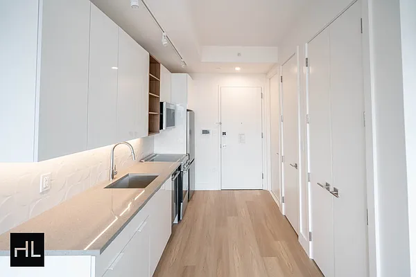 Rented by Highline Residential | media 41